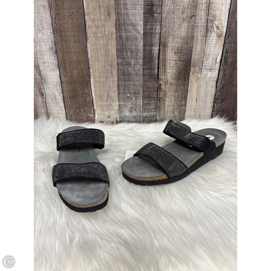 Sandals Flats By Naot In Black & Silver, Size: 8