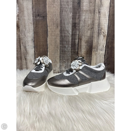 Shoes Sneakers By Cmb In Grey, Size: 7