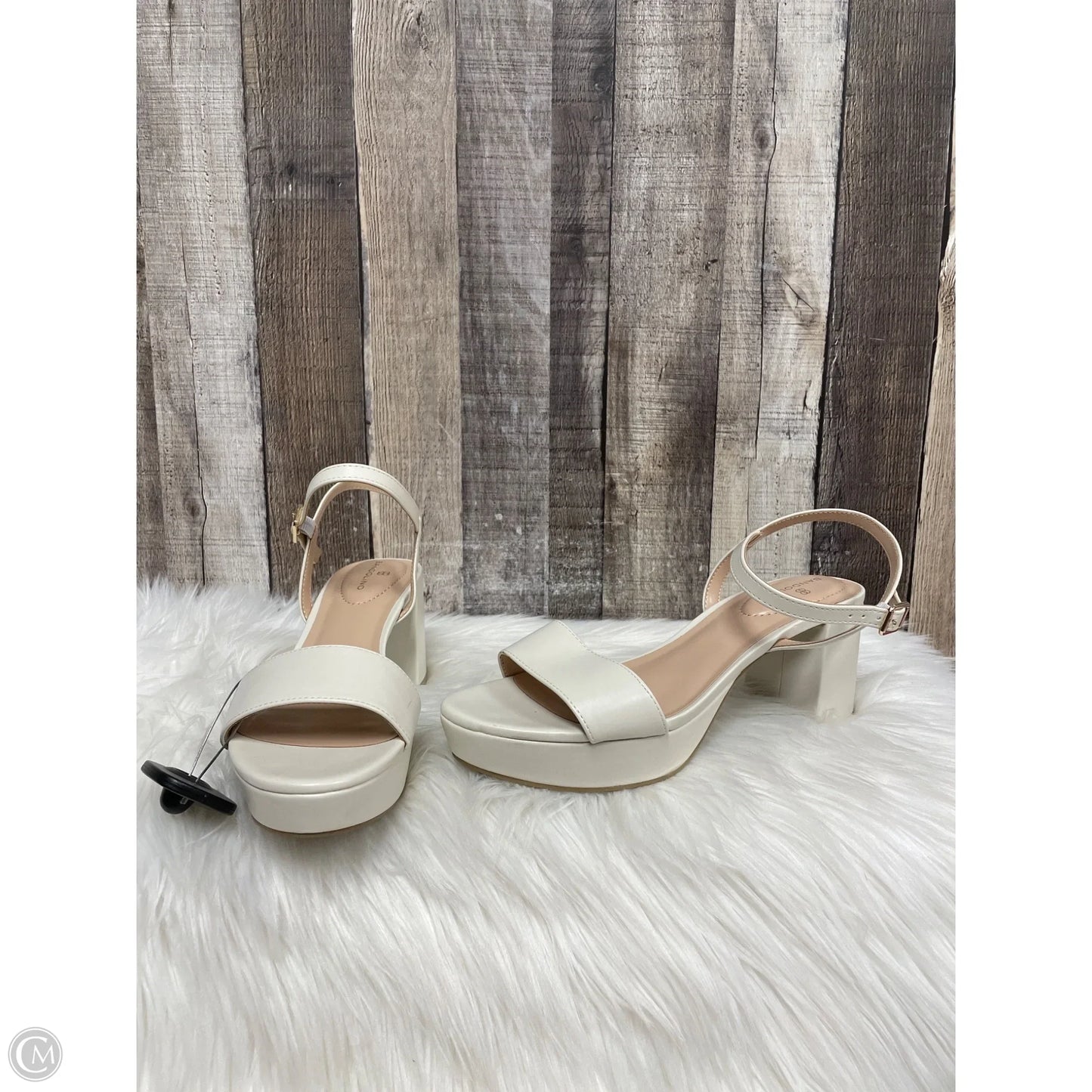 Sandals Heels Block By Bandolino In Ivory, Size: 9.5
