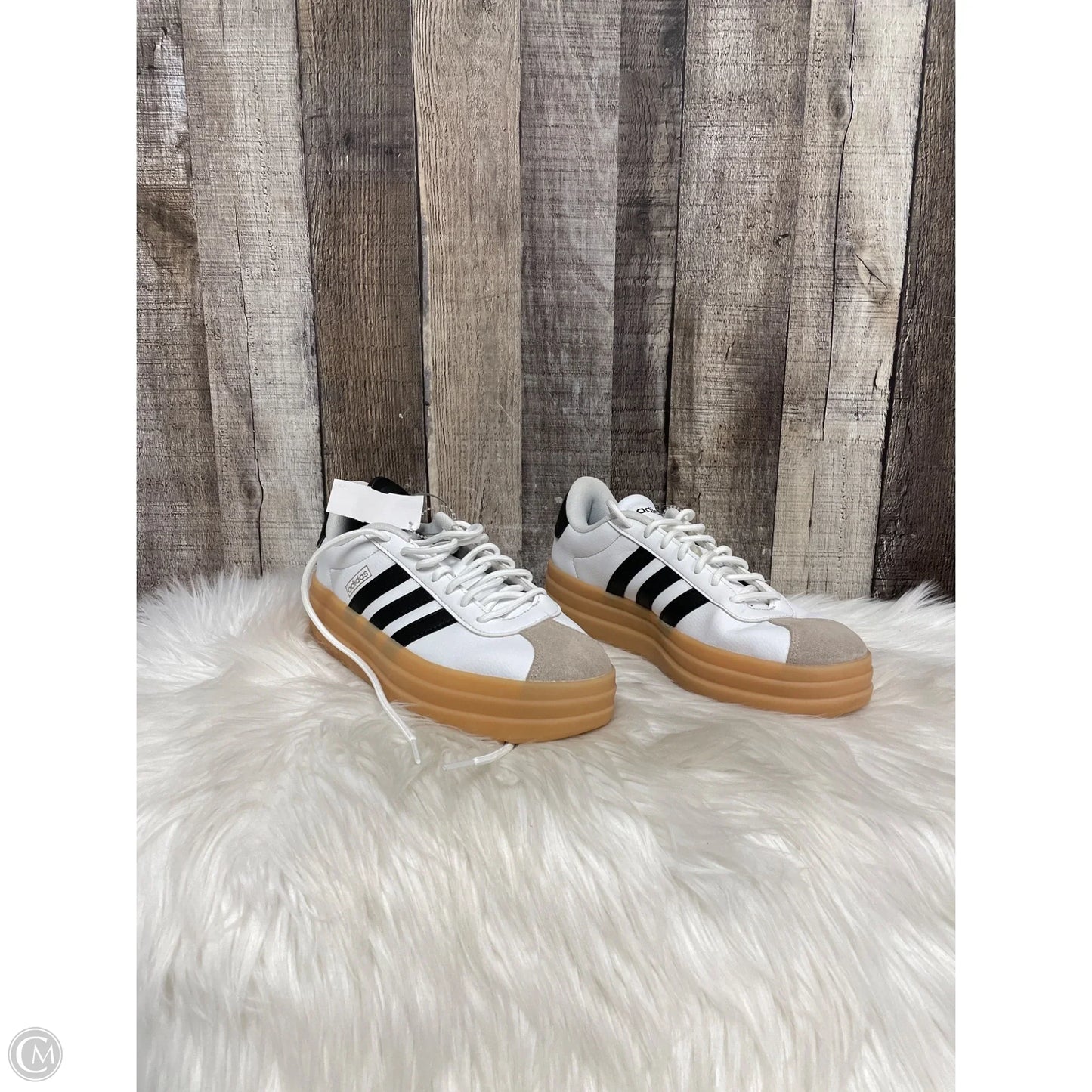 Shoes Athletic By Adidas In Black & White, Size: 7.5