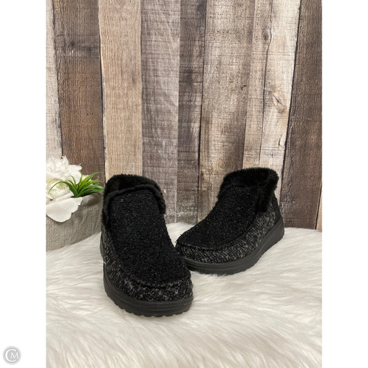 Boots Ankle Flats By Hey Dude In Black & Silver, Size: 7