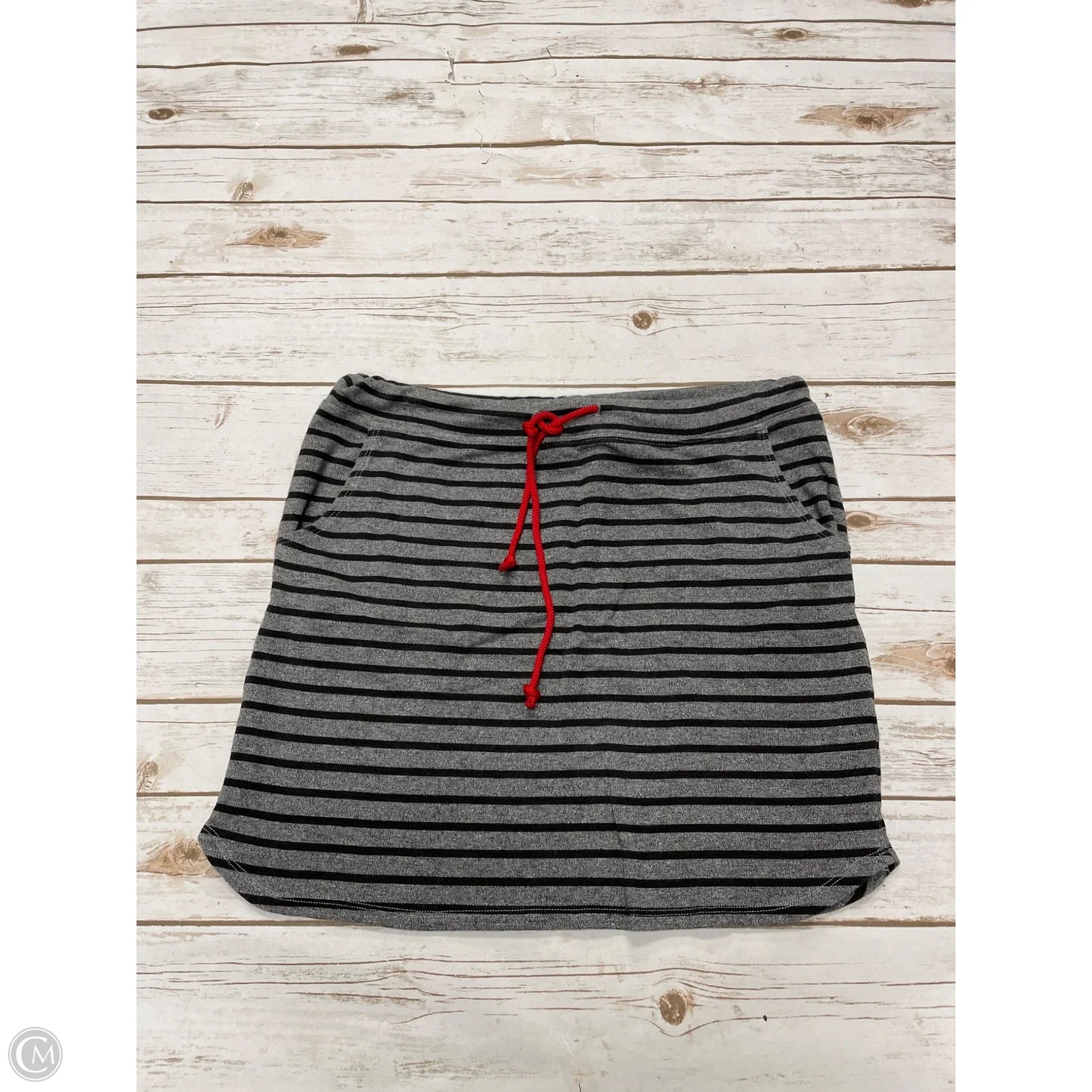 Skirt Mini & Short By Sundry In Striped Pattern, Size: M