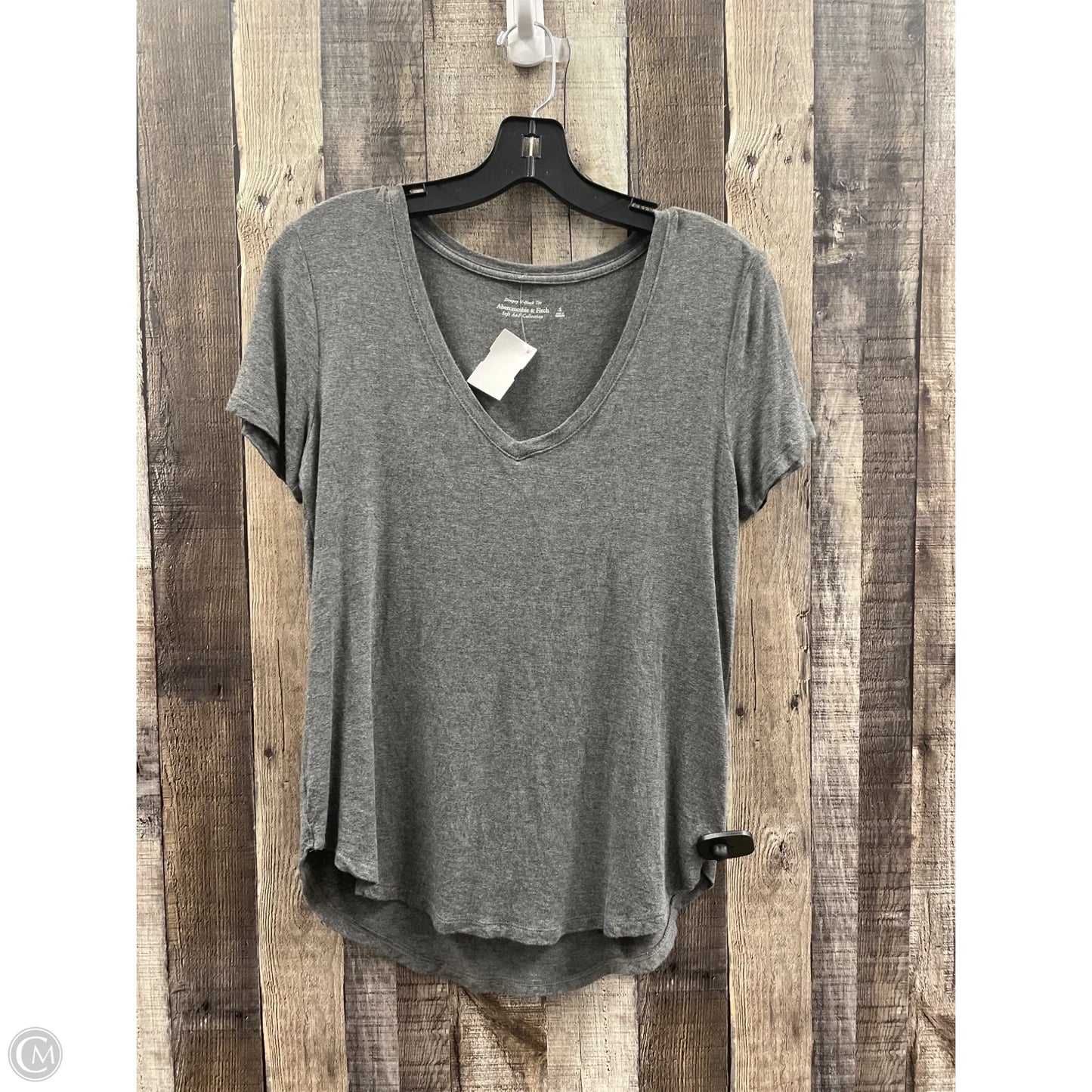 Top Short Sleeve By Abercrombie And Fitch In Grey, Size: S