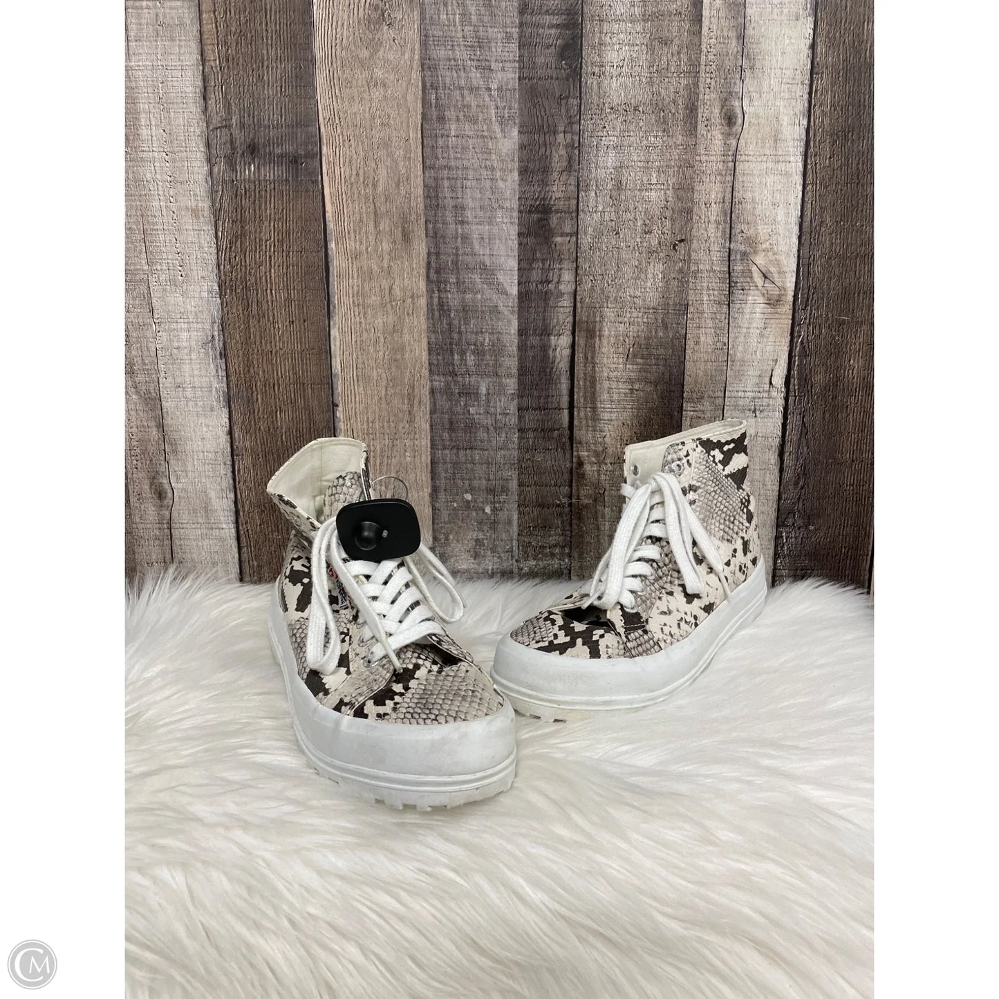 Shoes Sneakers By Superga In Tan, Size: 8