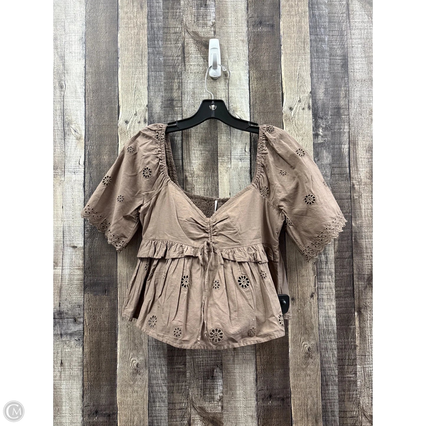 Top Short Sleeve By American Eagle In Brown, Size: Xs