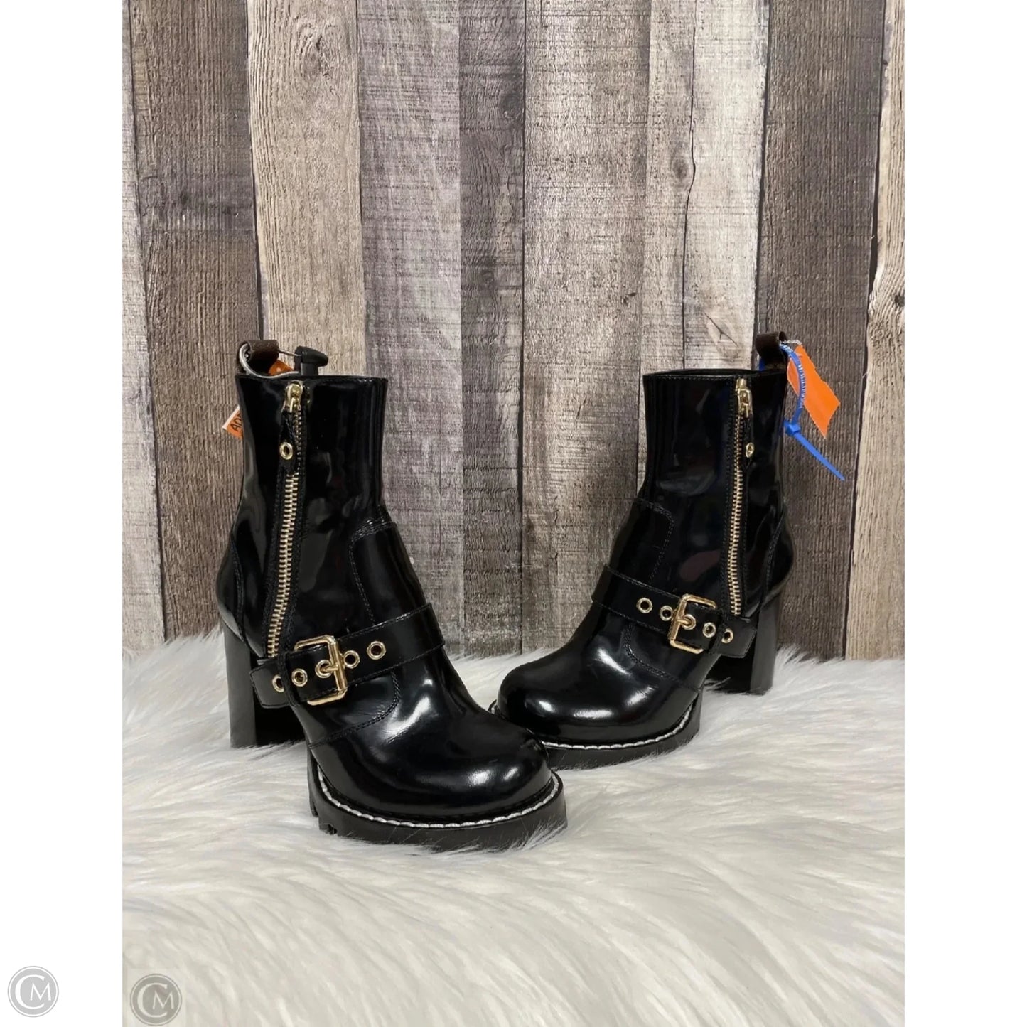 Boots Luxury Designer By Louis Vuitton In Black, Size: 8
