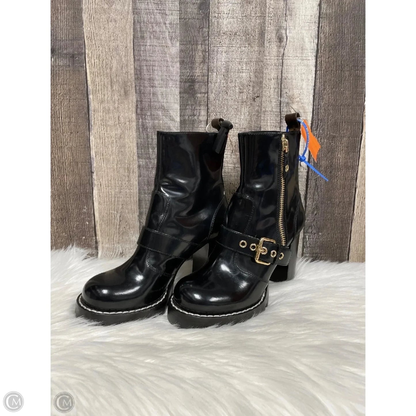 Boots Luxury Designer By Louis Vuitton In Black, Size: 8