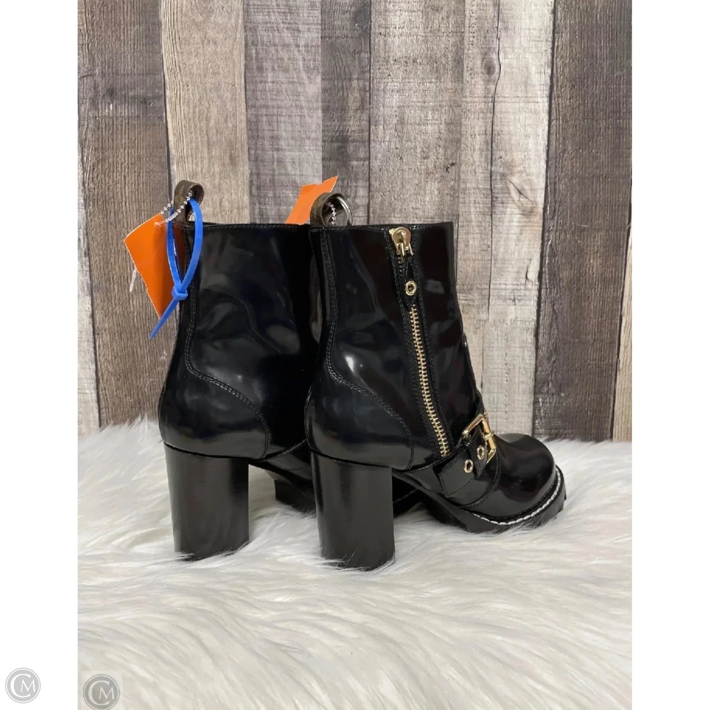 Boots Luxury Designer By Louis Vuitton In Black, Size: 8