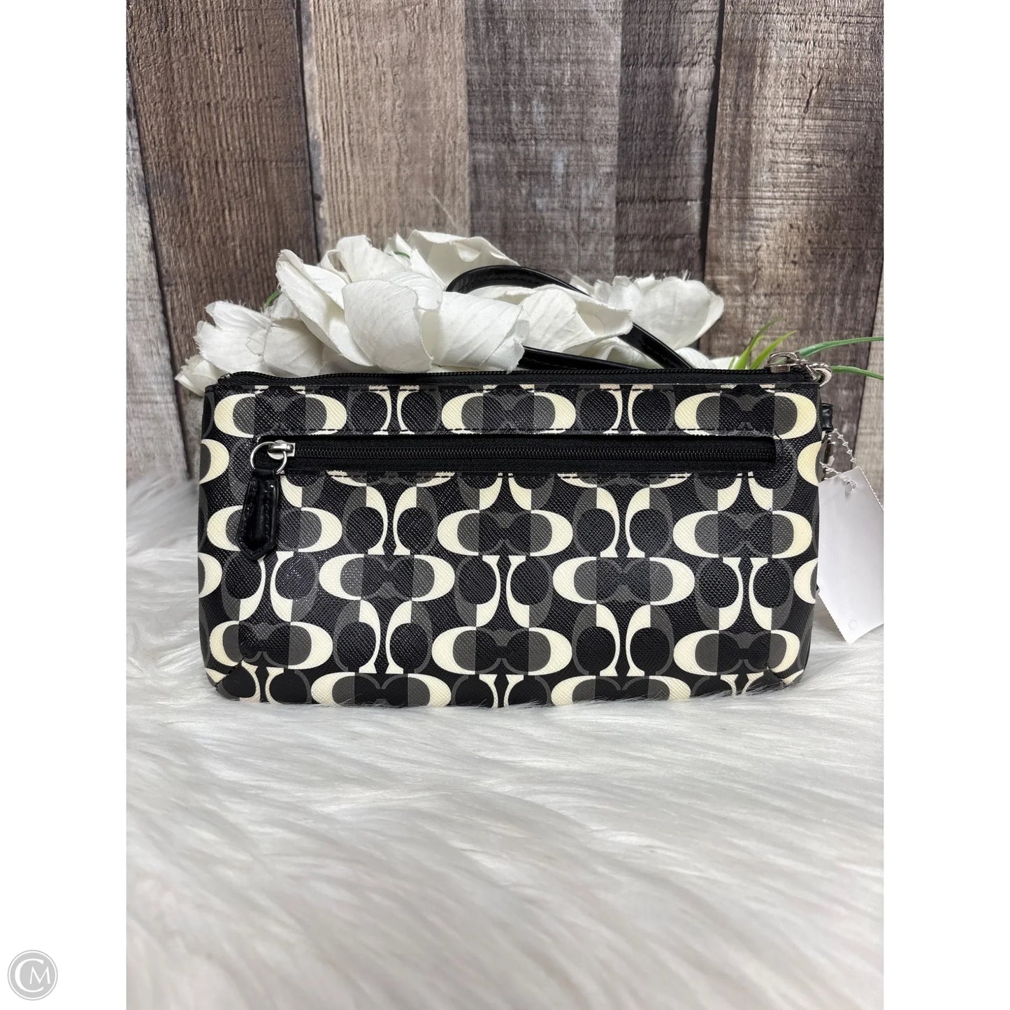 Wristlet Designer By Coach, Size: Medium