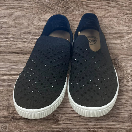 Shoes Sneakers By White Mountain In Black, Size: 7