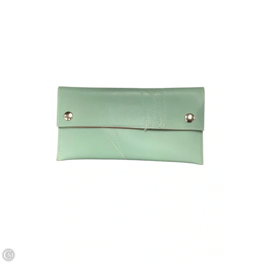 Wallet By Cmc, Size: Large