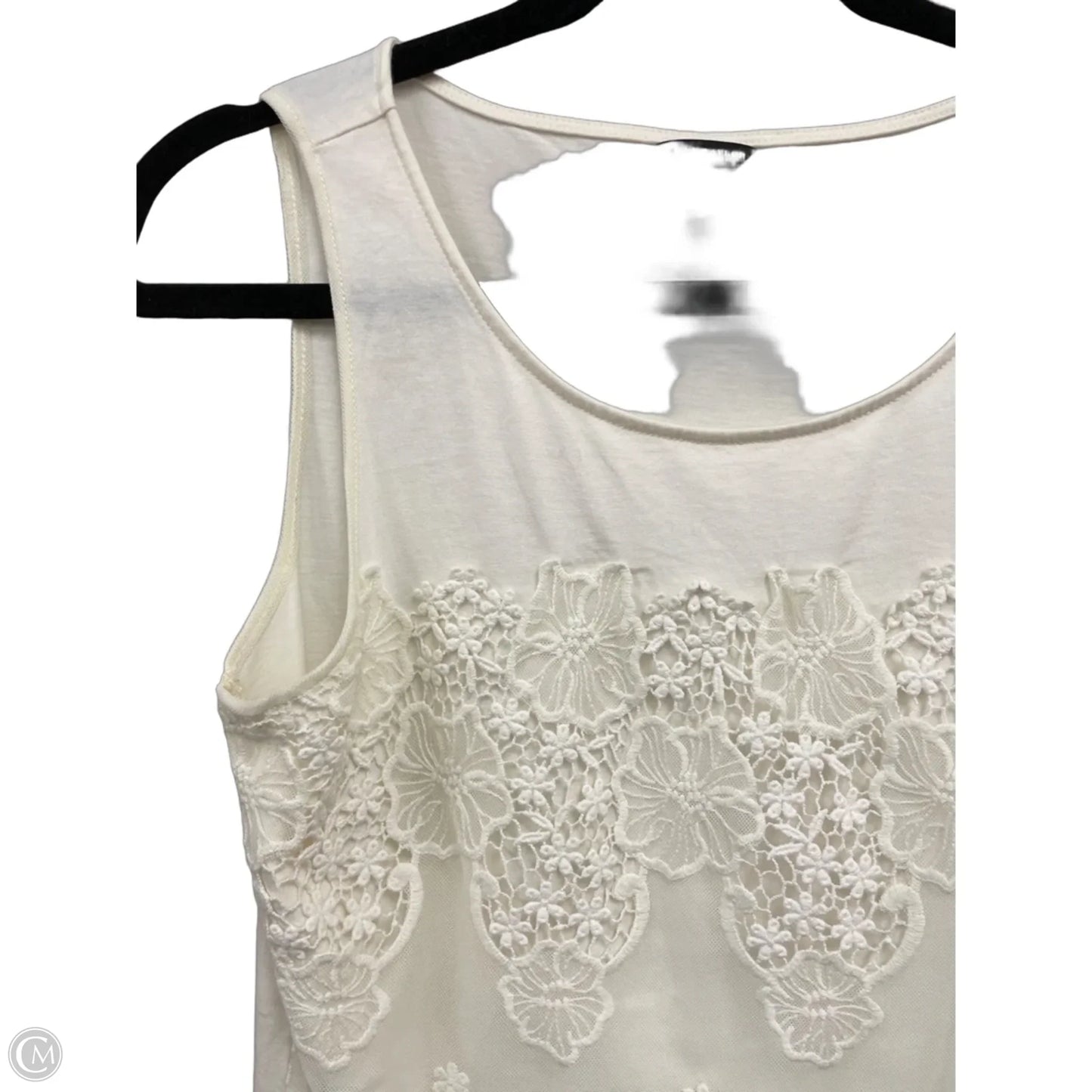 Top Sleeveless By Ann Taylor In Cream, Size: M