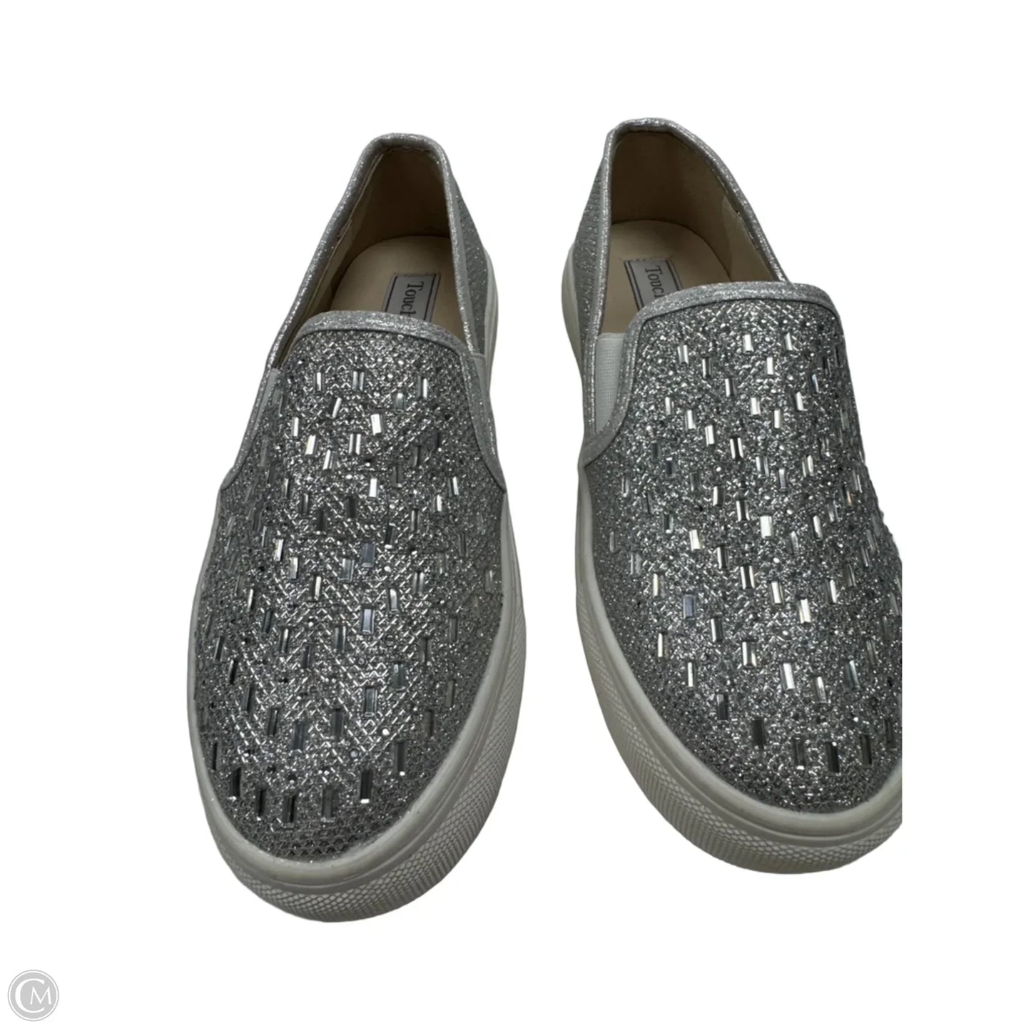 Shoes Sneakers By Clothes Mentor In Silver, Size: 7