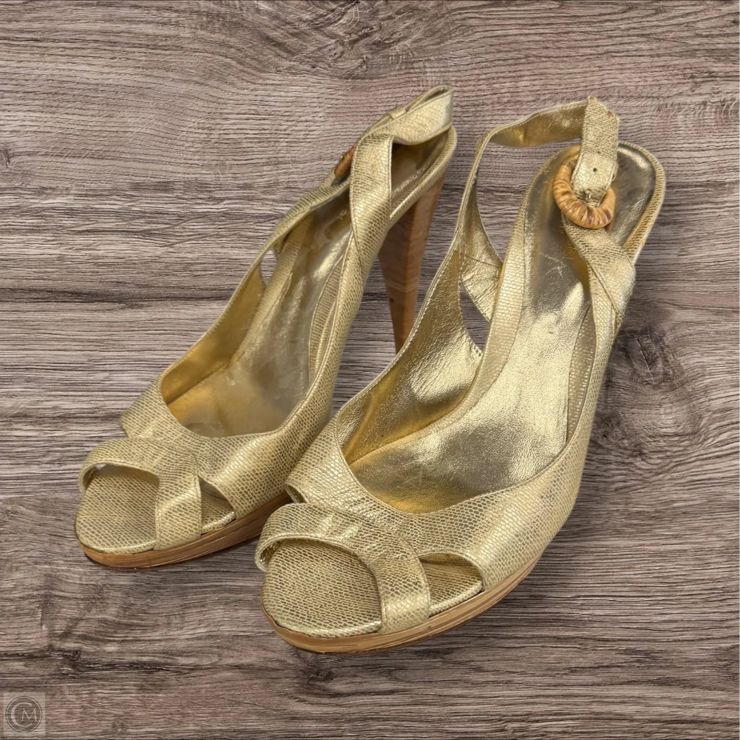 Shoes Designer By Sergio Rossi In Yellow, Size: 9