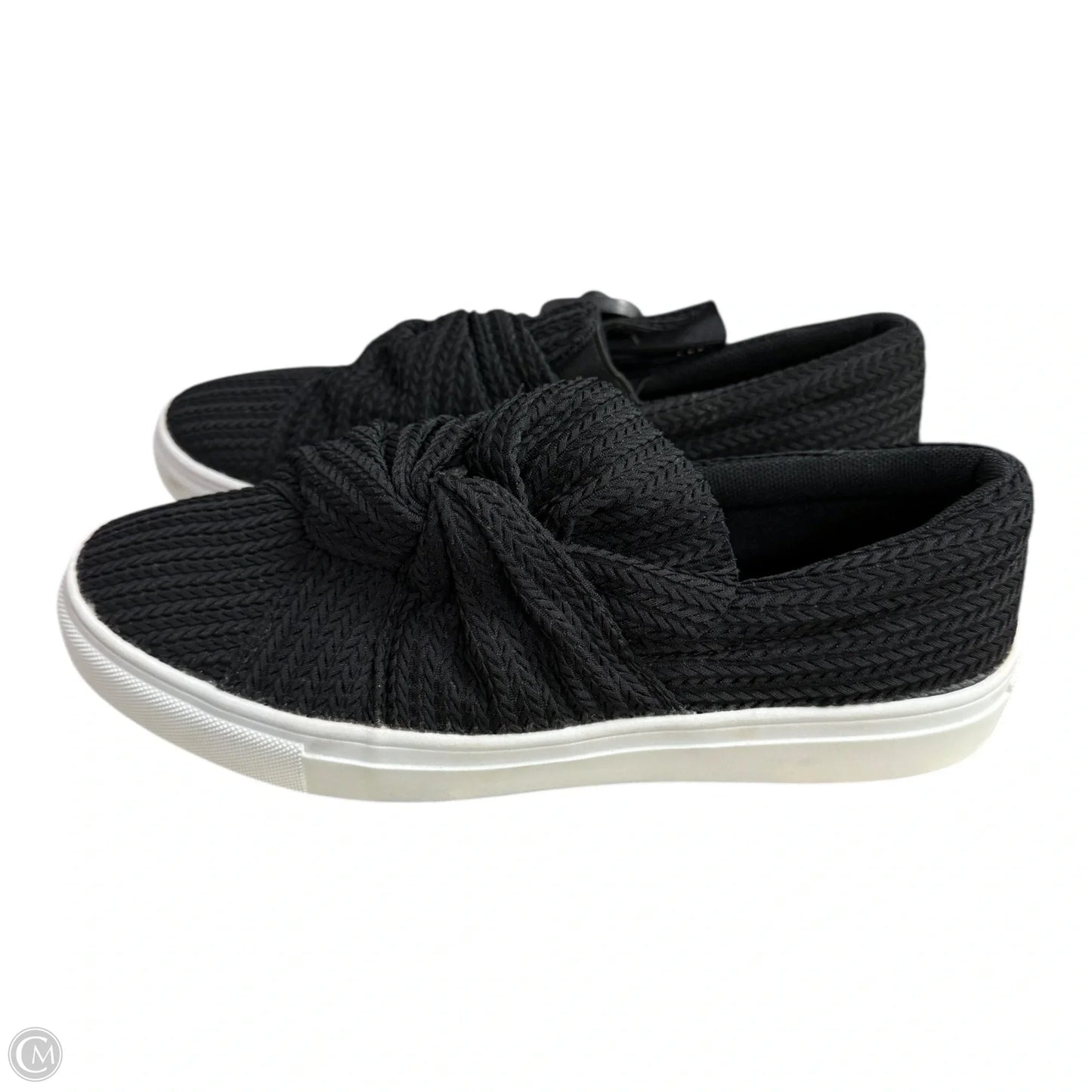 Shoes Sneakers By Clothes Mentor In Black & White, Size: 9