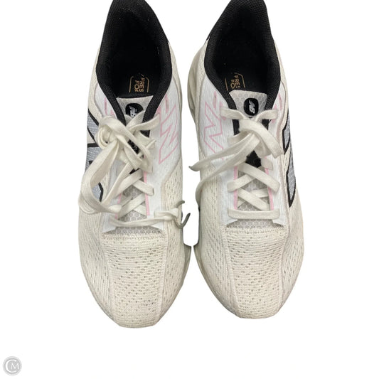 Shoes Athletic By New Balance In White, Size: 7.5
