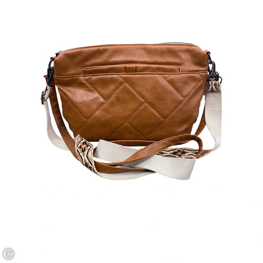 Crossbody By Clothes Mentor, Size: Medium