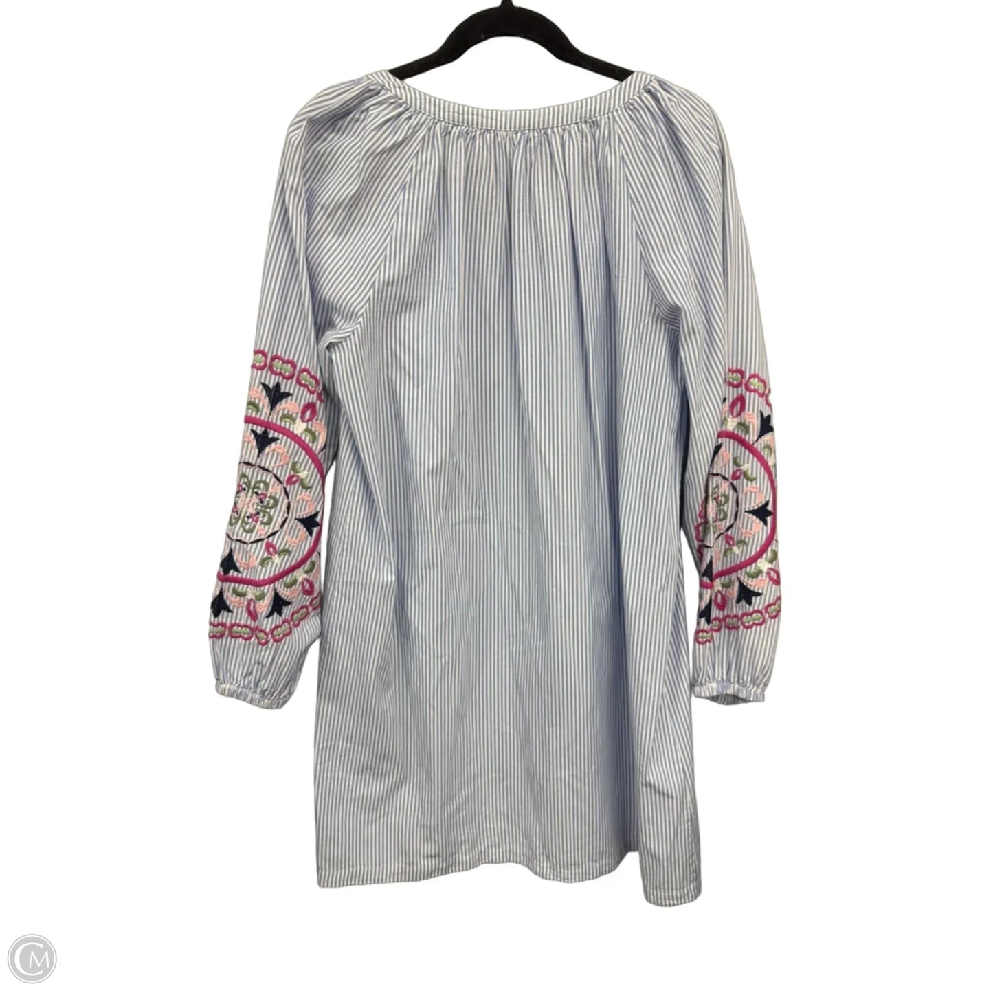 Dress Casual Short By Crown And Ivy In Blue & White, Size: L