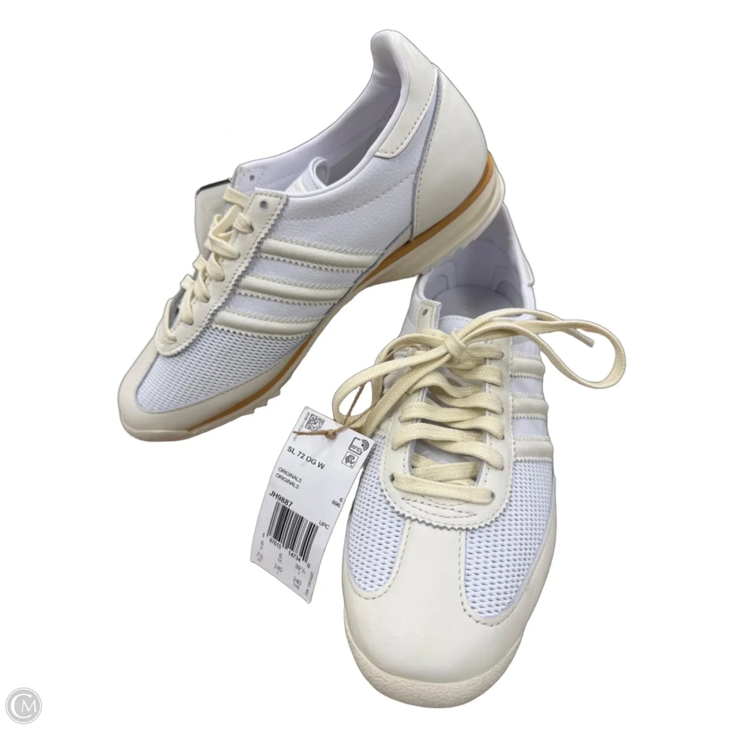 Shoes Sneakers By Adidas In Cream & White, Size: 7.5