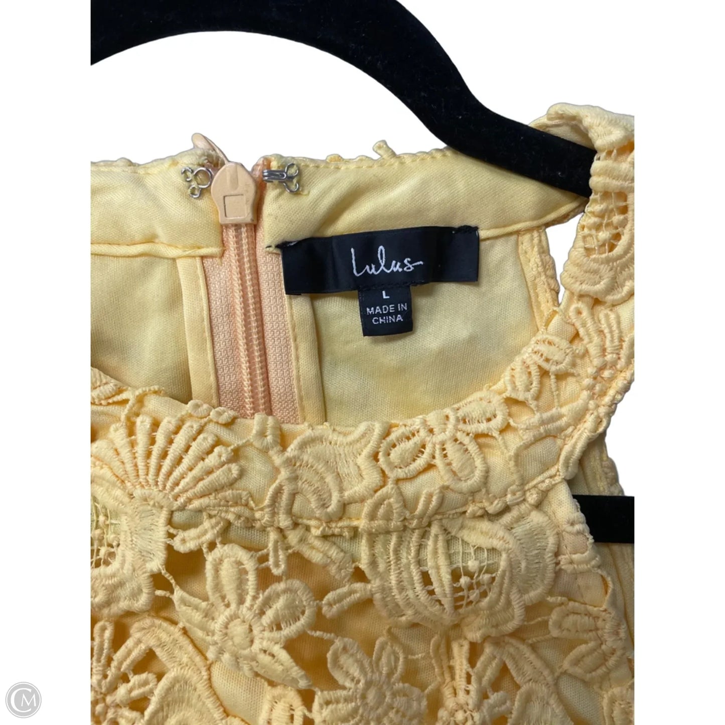 Dress Casual Short By Lulus In Gold, Size: L