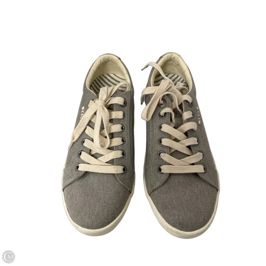 Shoes Sneakers By Taos In Grey, Size: 8