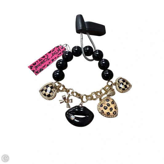 Bracelet Charm By Betsey Johnson