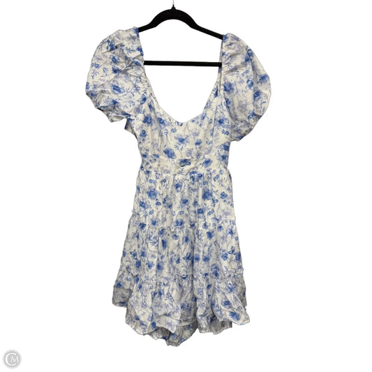 Dress Casual Short By Clothes Mentor In Blue & White, Size: L