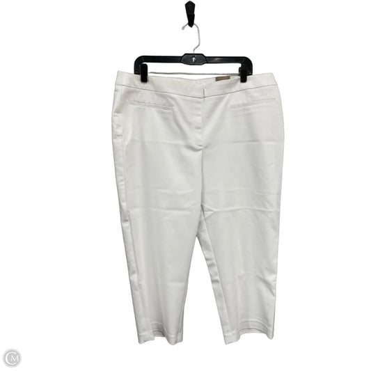 Pants Cropped By Chicos In White, Size: L