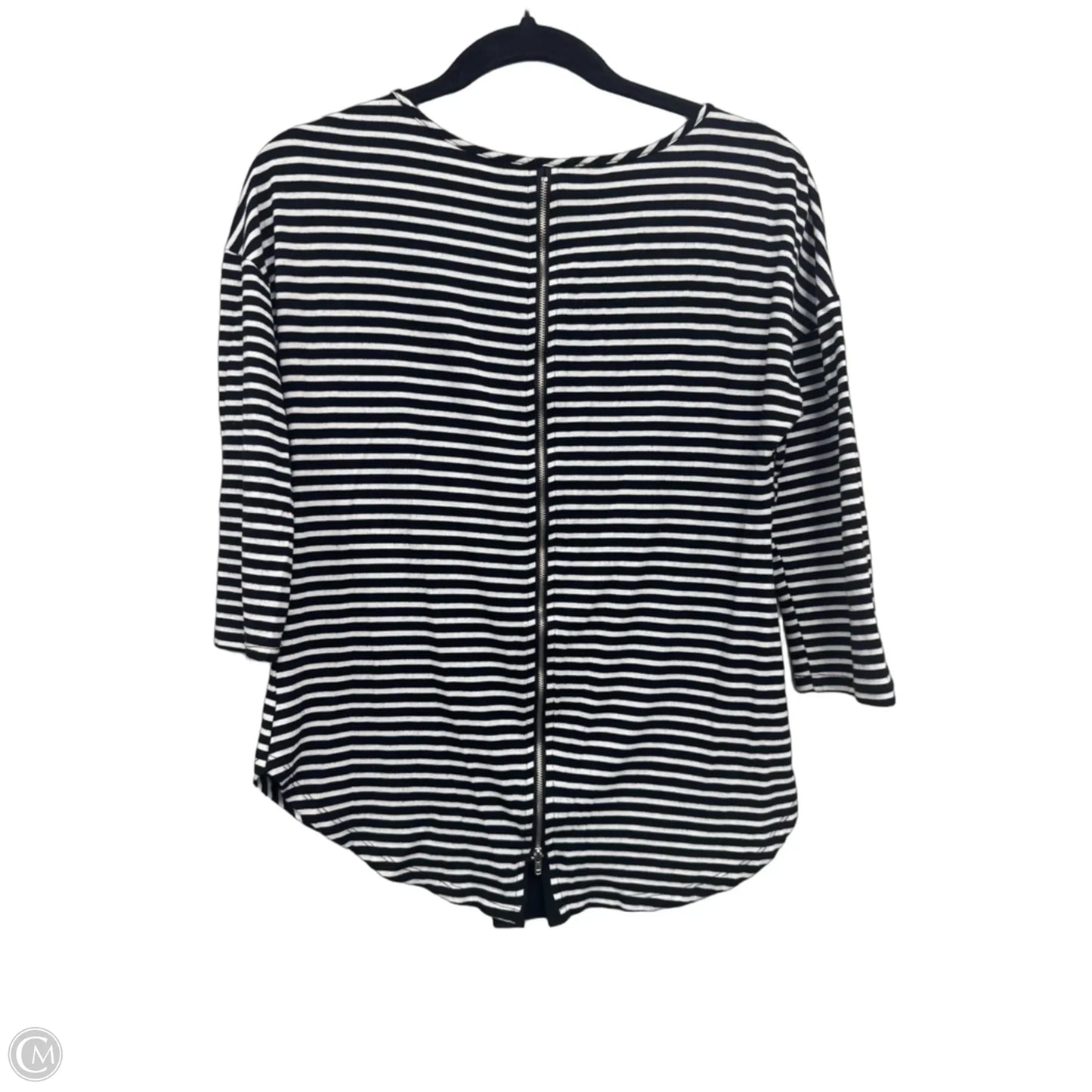 Top 3/4 Sleeve By Essentials In Black & White, Size: S