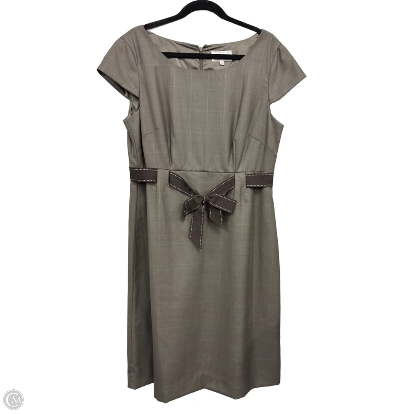 Dress Casual Short By Studio 1 In Brown & Grey, Size: 14