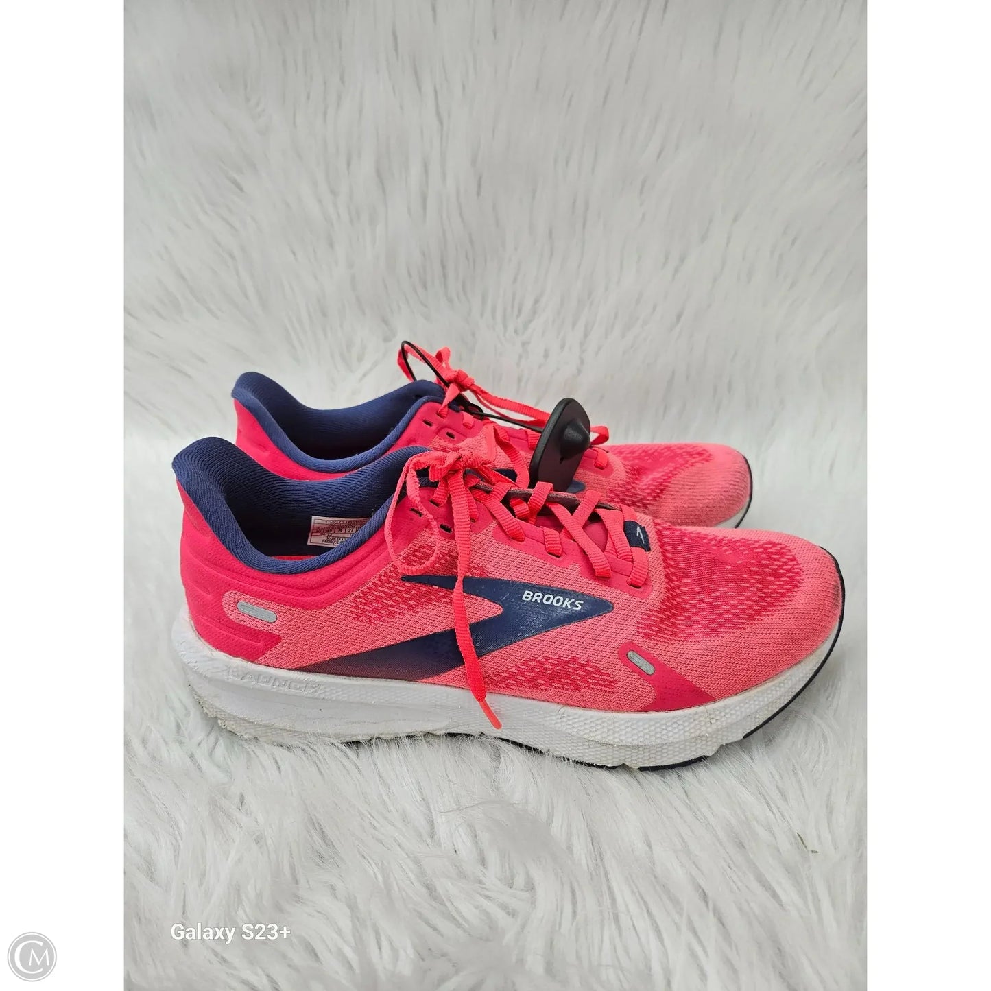 Shoes Athletic By Brooks In Pink, Size: 10