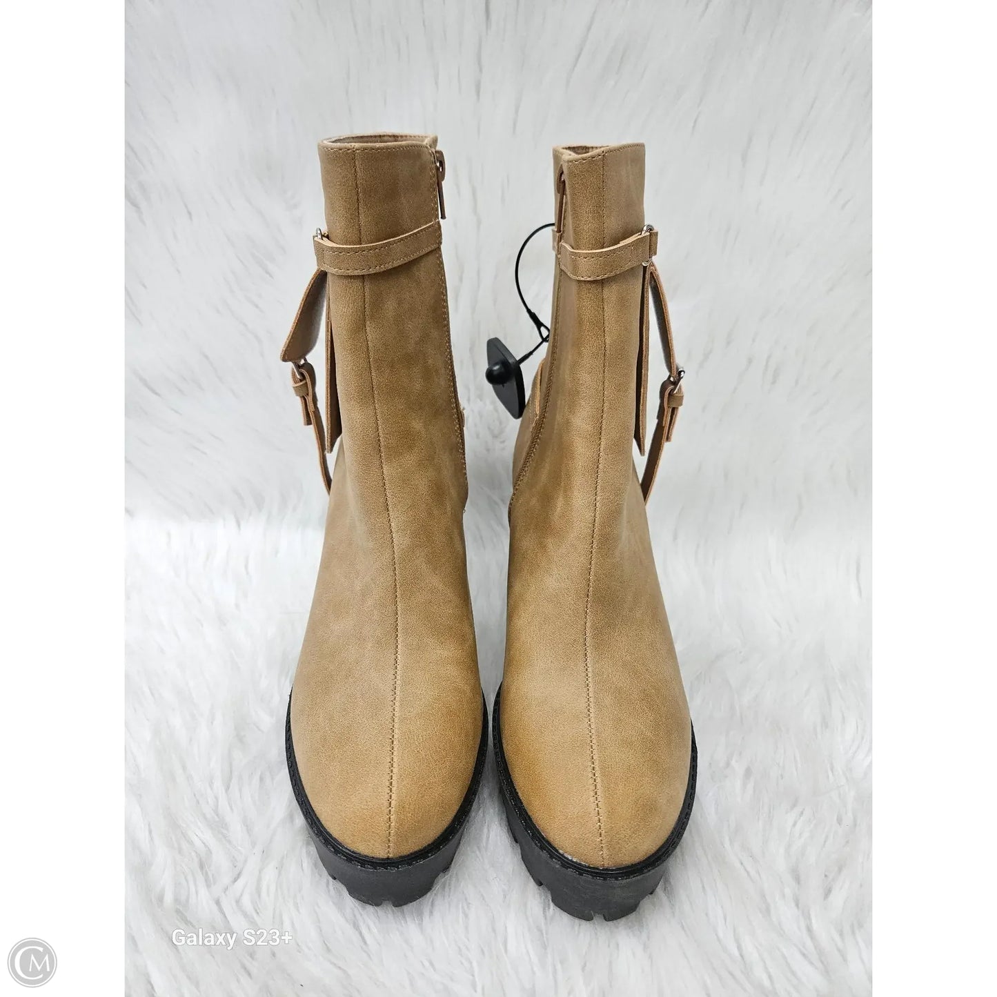 Boots Ankle Heels By Yoki In Tan, Size: 10