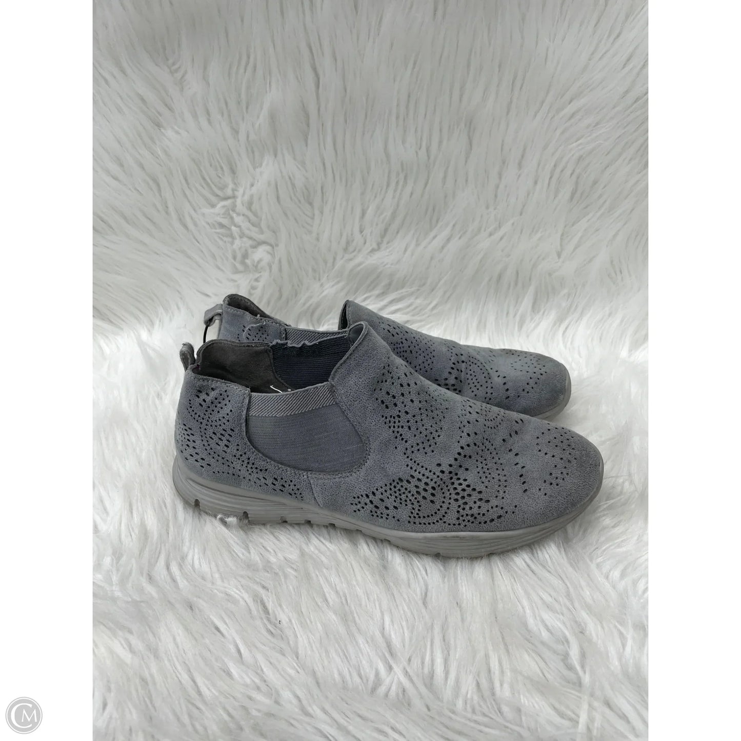 Shoes Sneakers By Skechers In Grey, Size: 9