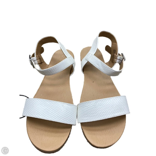 Sandals Flats By Lane Bryant In White, Size: 10