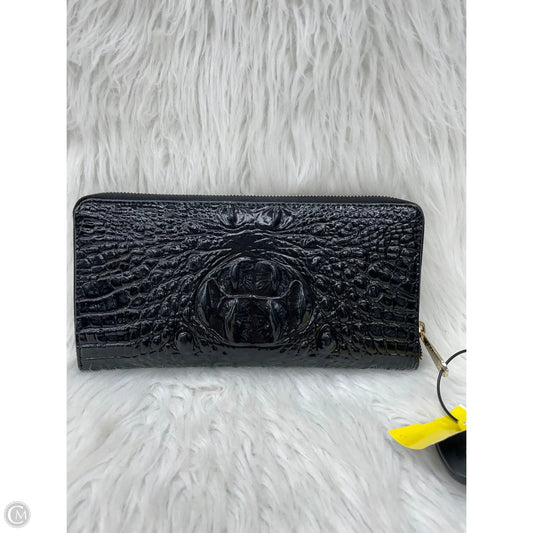 Wristlet Designer By Brahmin, Size: Large