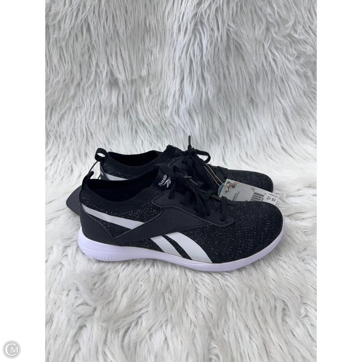 Shoes Athletic By Reebok In Black & White, Size: 8.5
