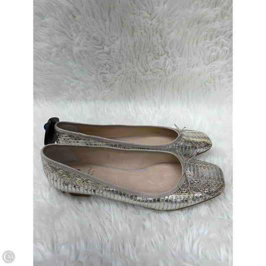 Shoes Flats By Adrianna Papell In Silver, Size: 9