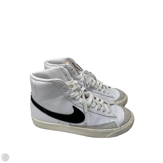 Shoes Sneakers By Nike In White, Size: 8