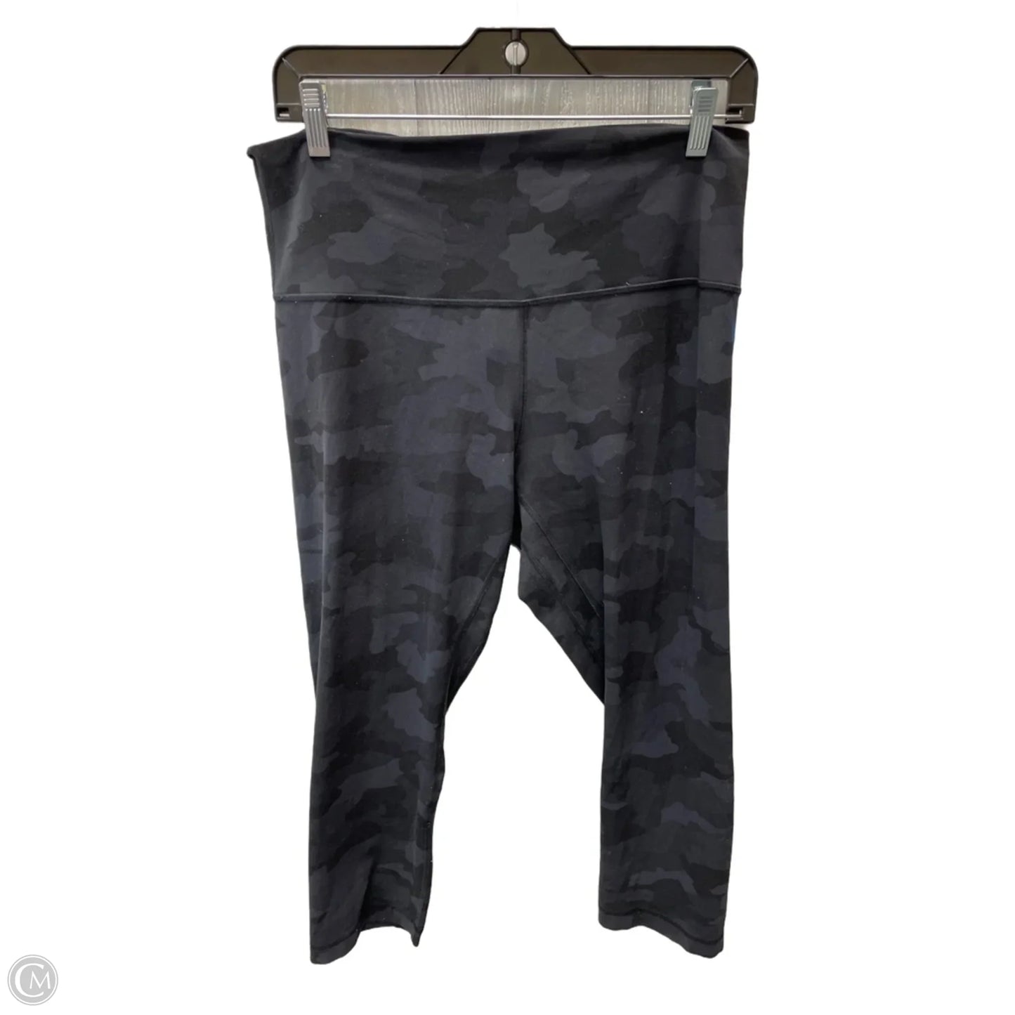 Athletic Leggings Capris By Lululemon In Camouflage Print, Size: L