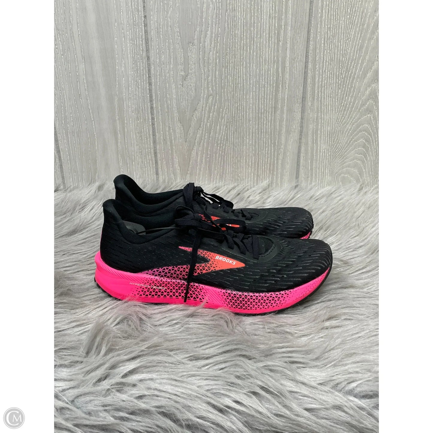 Shoes Athletic By Brooks In Black & Pink, Size: 8