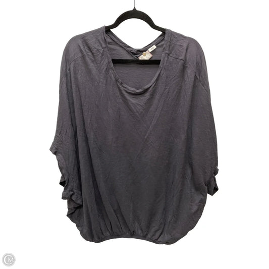 Top Short Sleeve By Anthropologie In Grey, Size: S