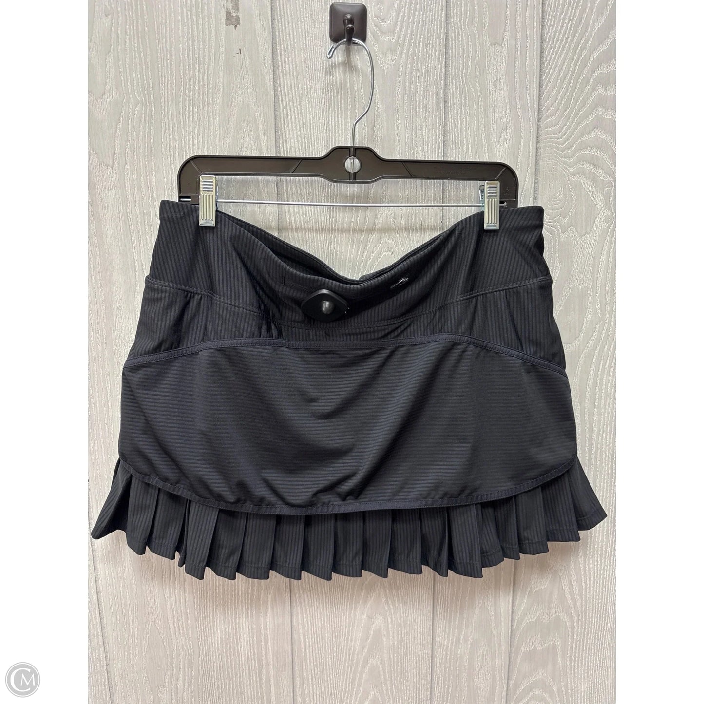 Athletic Skort By Athleta In Striped Pattern, Size: Xl