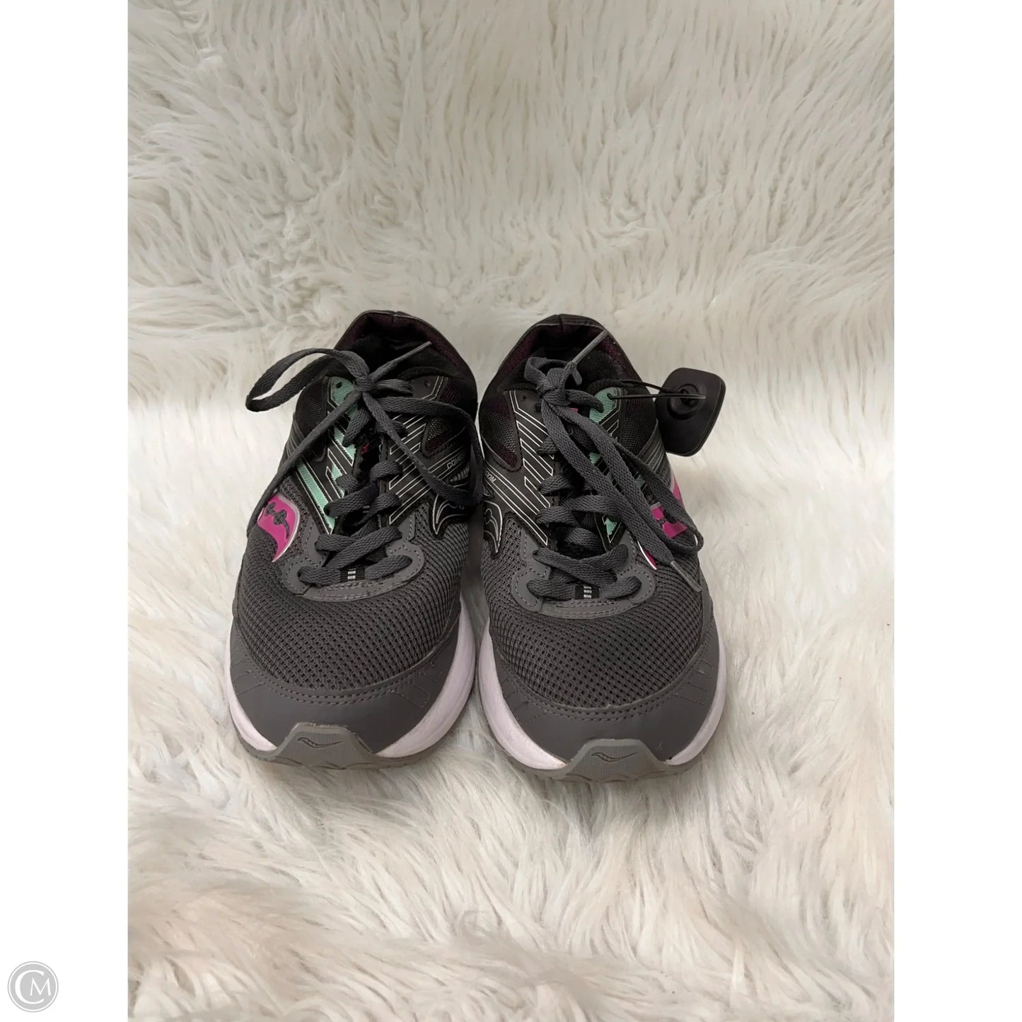 Shoes Athletic By Saucony In Grey, Size: 10