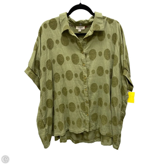 Top Short Sleeve By Umgee In Polkadot Pattern, Size: L