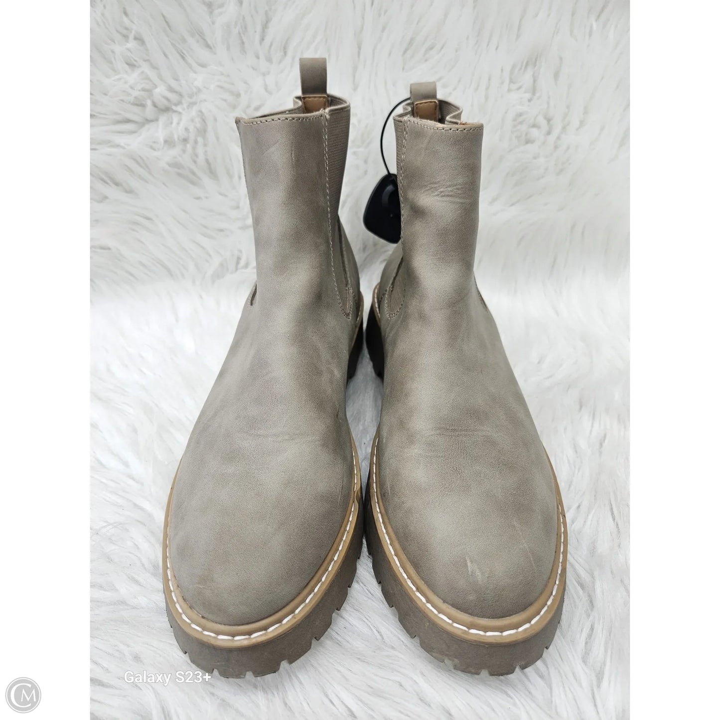 Boots Ankle Flats By Dolce Vita In Taupe, Size: 10