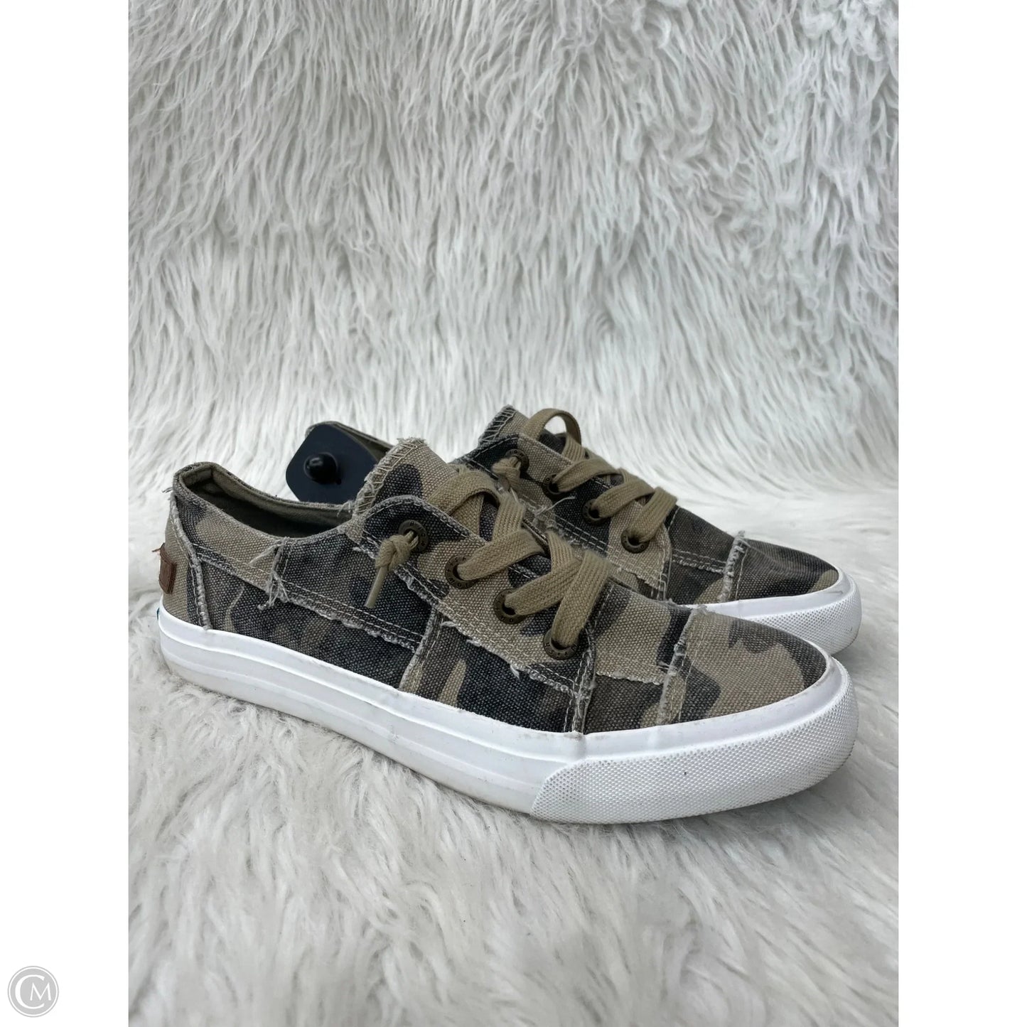 Shoes Flats By Blowfish In Camouflage Print, Size: 8.5