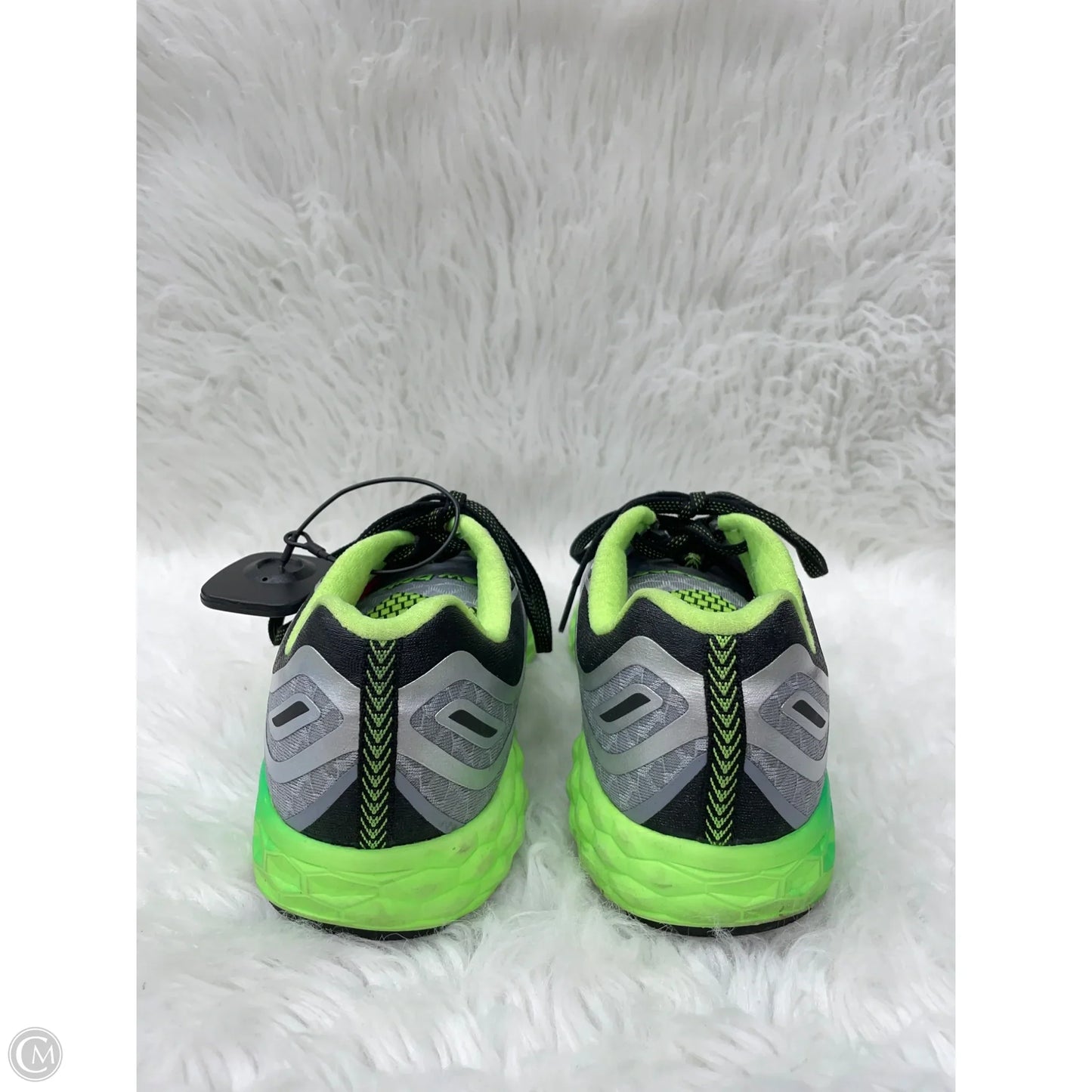 Shoes Athletic By New Balance In Green & Grey, Size: 8.5