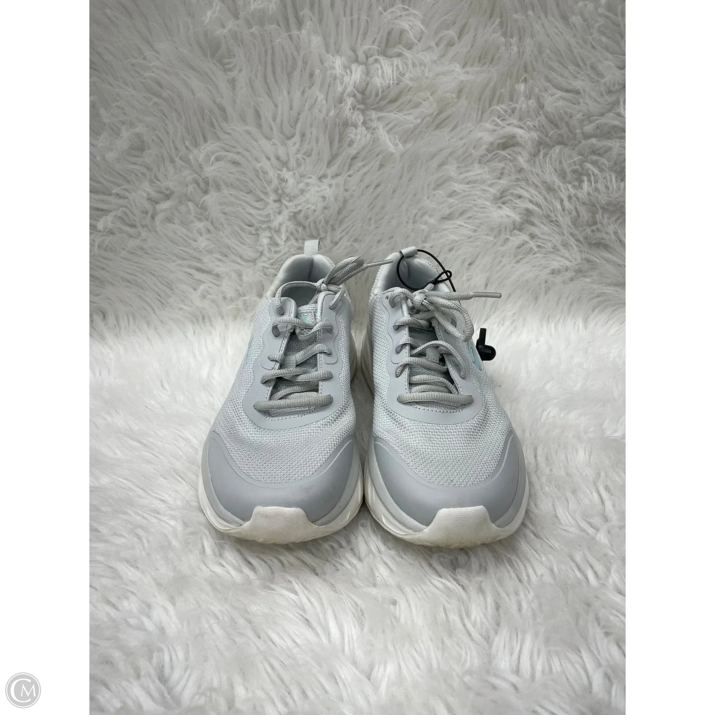 Shoes Athletic By Skechers In Grey, Size: 7.5