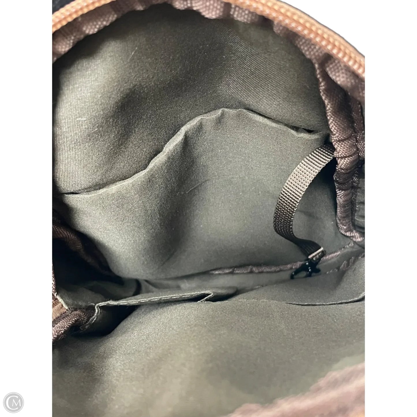 Crossbody By Clothes Mentor, Size: Medium