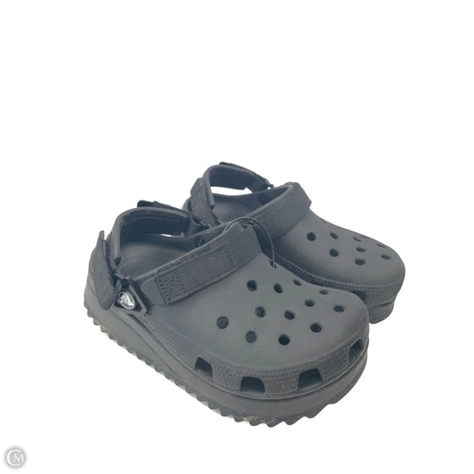 Shoes Heels Platform By Crocs In Black, Size: 6